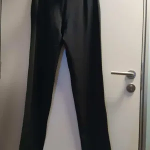 Pantalón largo