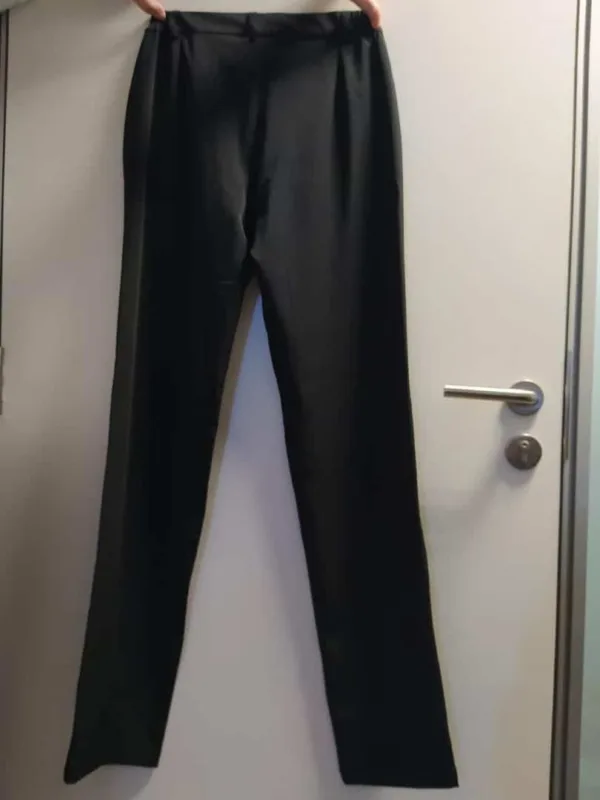 Pantalón largo